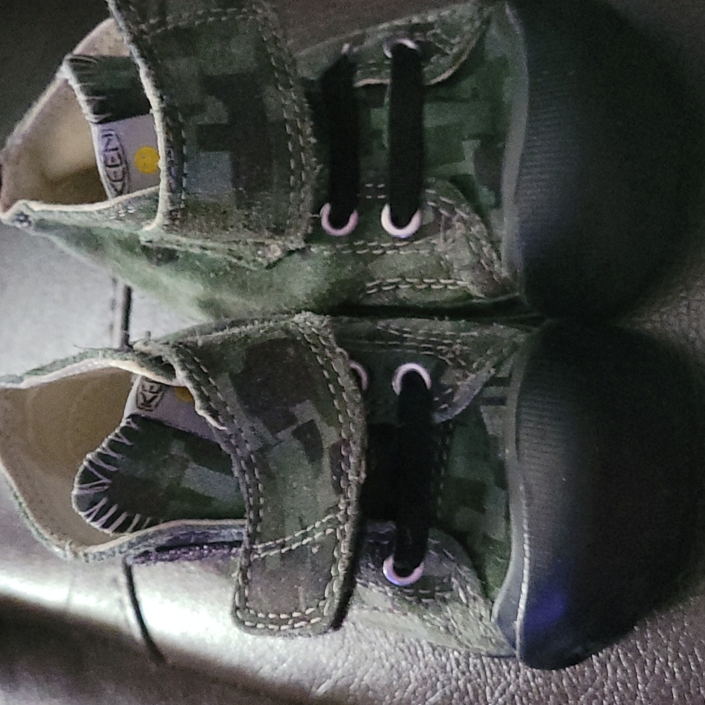 Keen shoes Toddler size 5